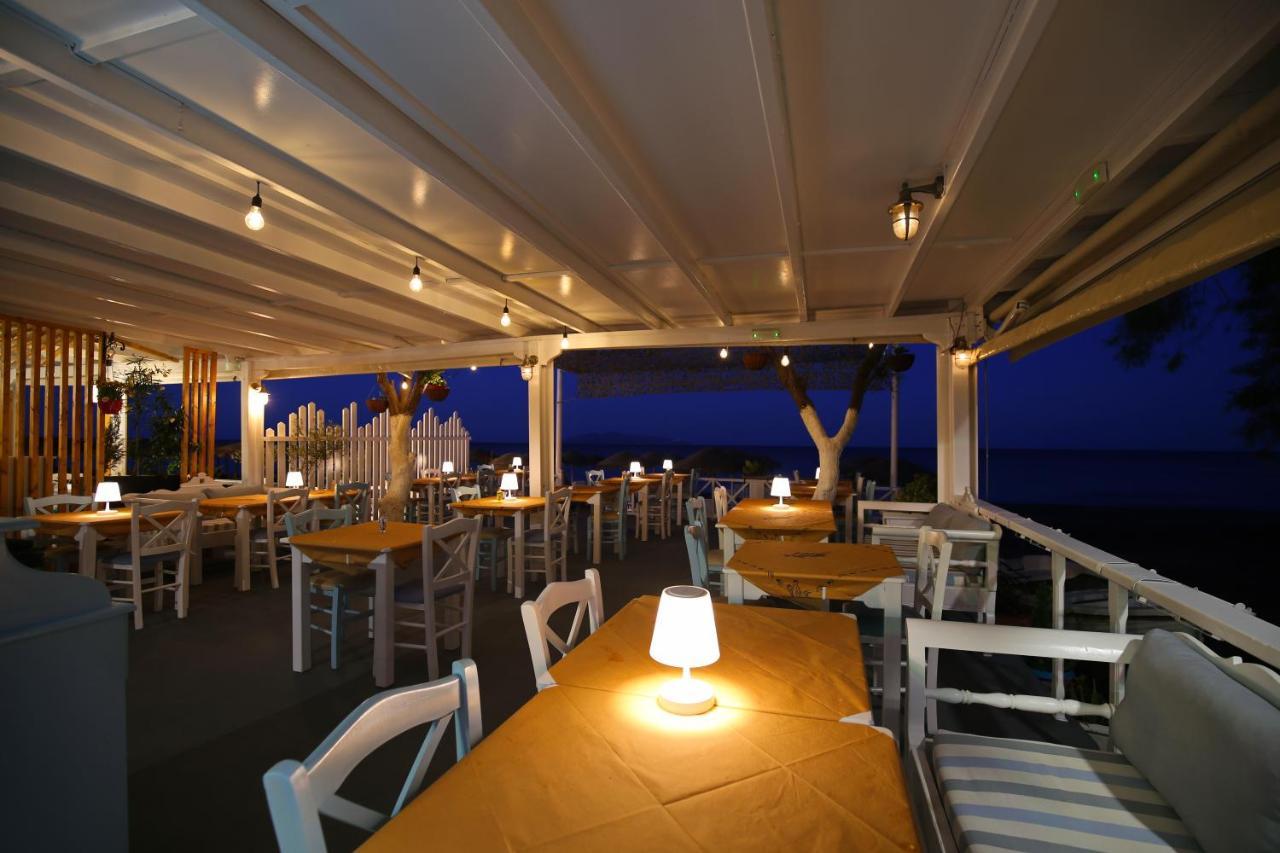 فندق Seaside Breeze Kamári المظهر الخارجي الصورة