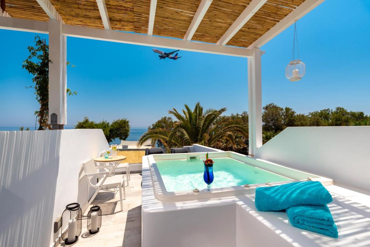 فندق Seaside Breeze Kamári المظهر الخارجي الصورة